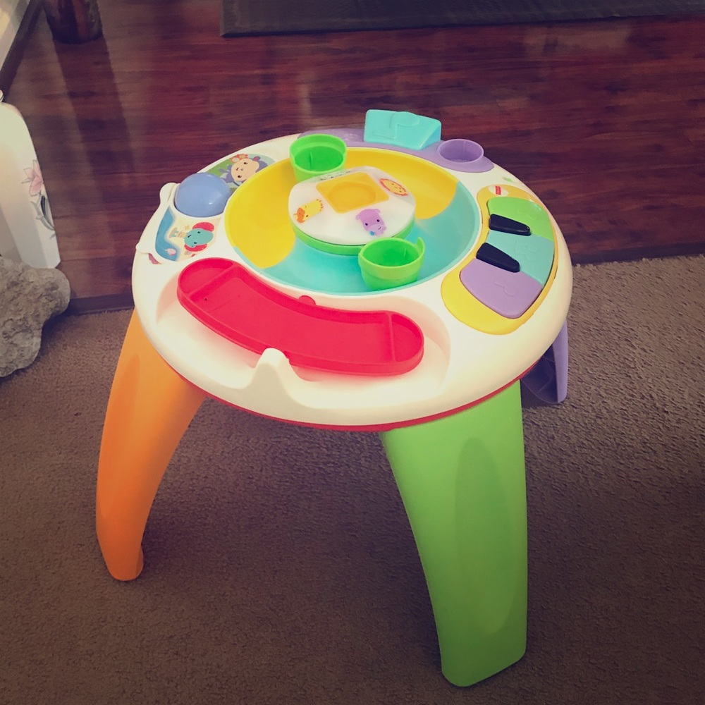 Fisher-Price 2 in 1 Sit and Stand Play Centre
